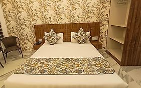 Hotel Cloud Inn, Nainital
